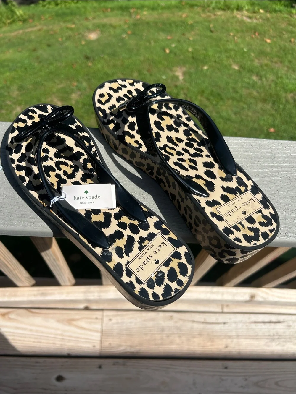 Kate Spade Rhett Leopard Print Wedge flip flops size 8